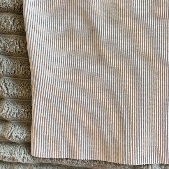 Babaton Ribbed Sleeveless High Neck Tank- S - Picture 2 of 6